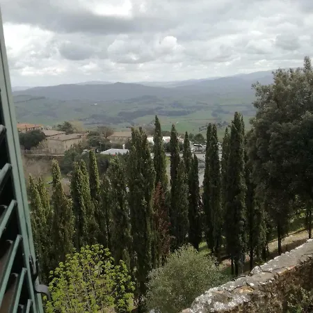 Toscanamente Daire Volterra